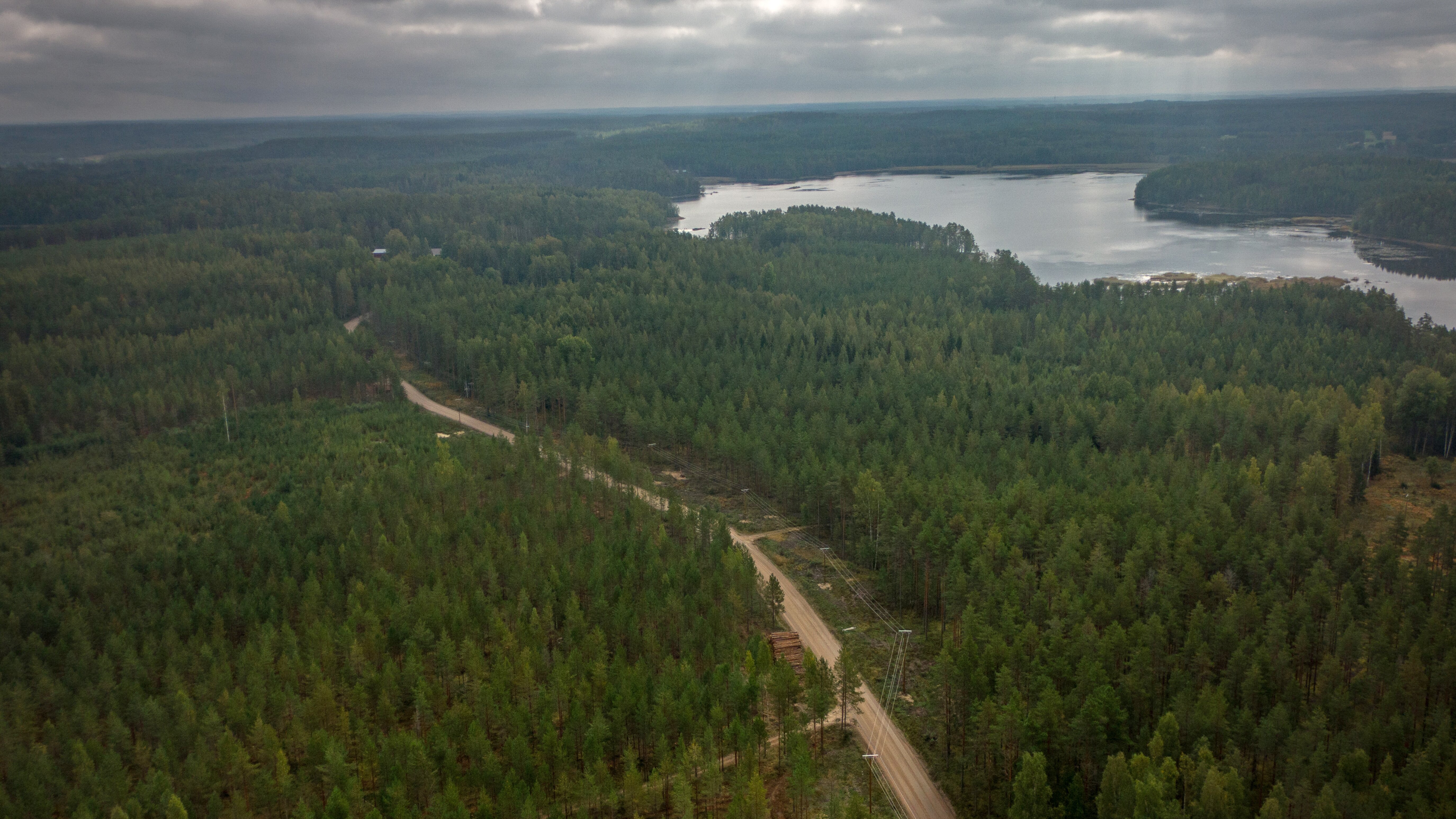 20 kV overhead network in Savitaipale, Finland.