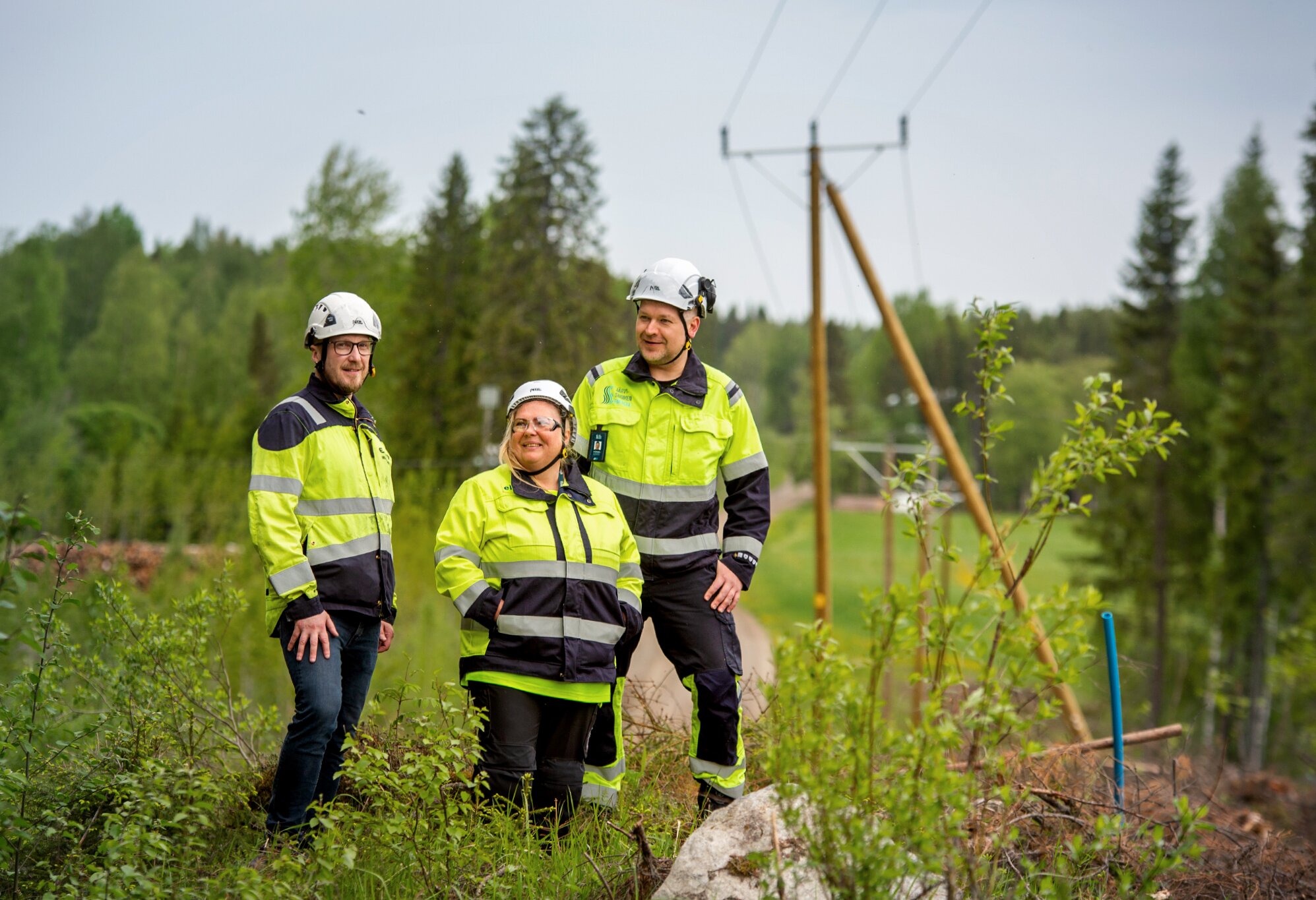 Marko Siira from Ensto, Leena Pöntynen from Elvera and Jiri Jääskeläinen from Järvi-Suomen Energia.
